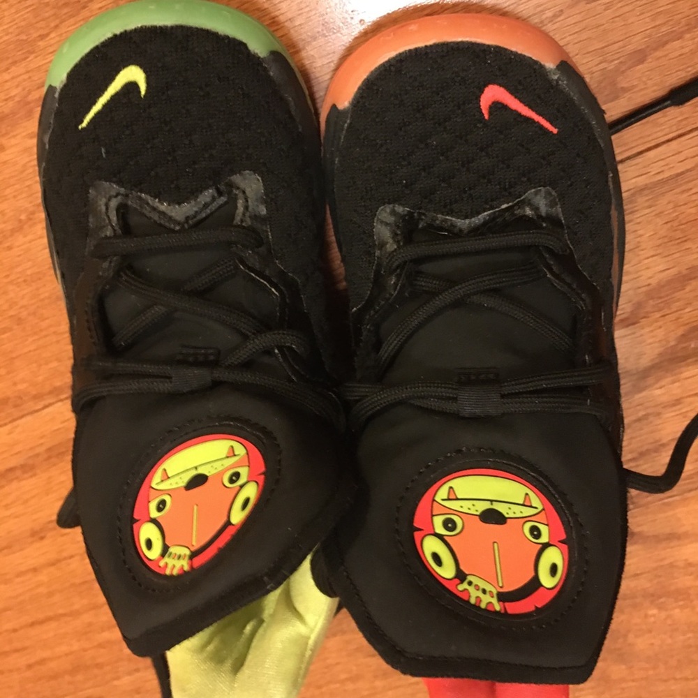 Nike Lebron James 18 kids shoes - 11C